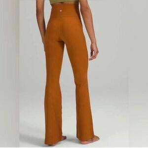 Lululemon Groove Super High Rise Flared Pant Nulu Butternut Squash Legging Sz 6